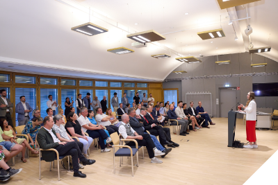 Artikel-04-AKA-Lehrgang-Pushing-400x267px