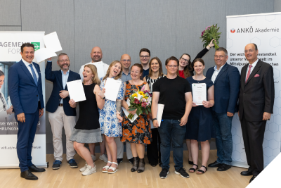 Artikel04-Akademie-Abschlussfeier-400x267px