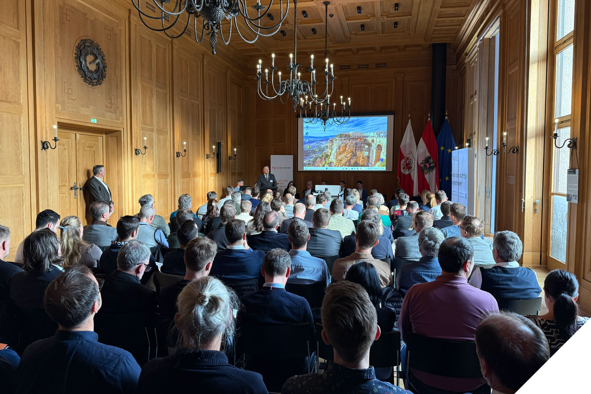 Großes Interesse an der Vergabe: Tiroler Gemeinden machten sich in Innsbruck „vergabefit“