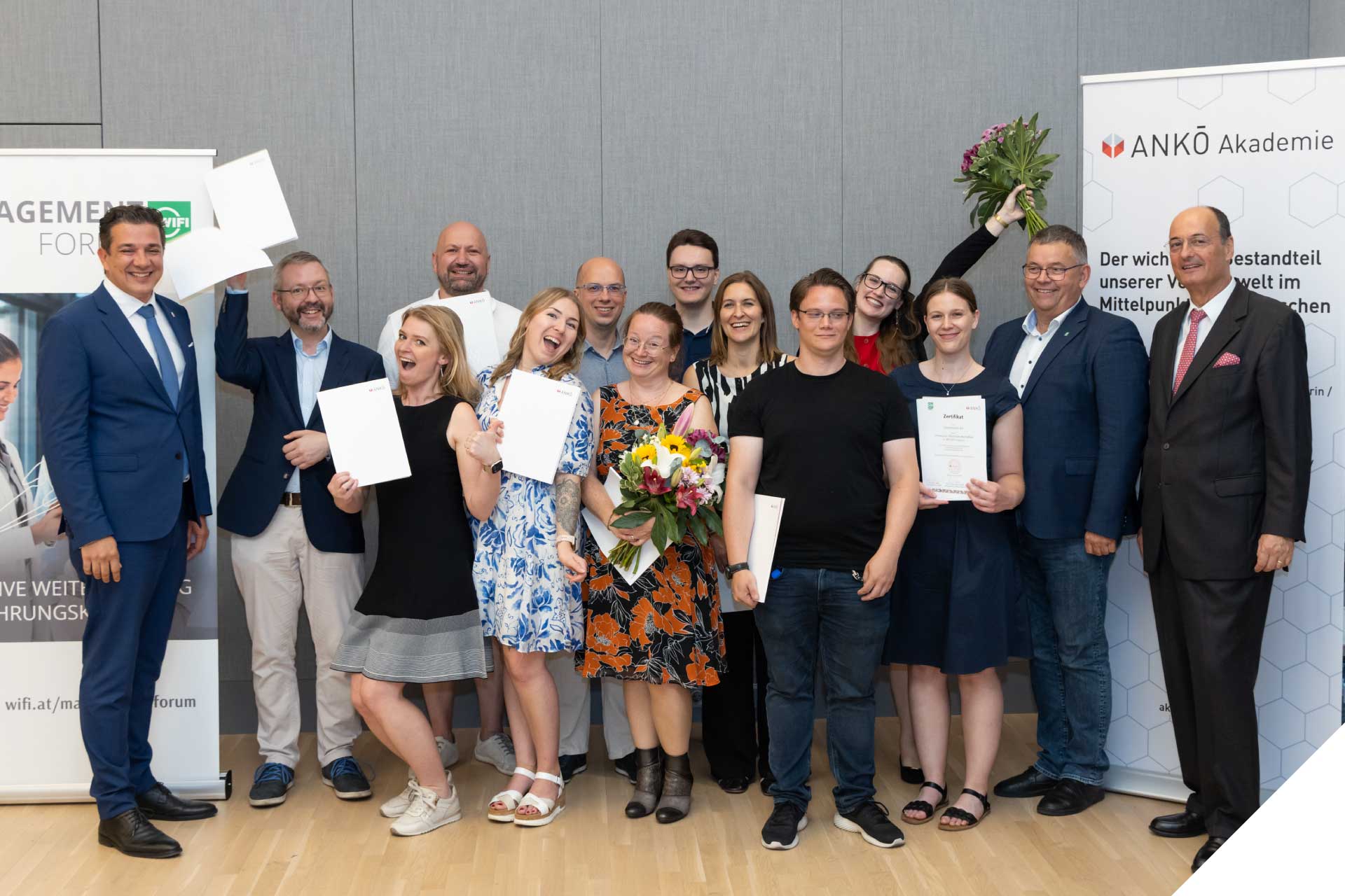 Lehrgang der ANKÖ Akademie: Ein Jahrgang feiert, der nächste steht in den Startlöchern